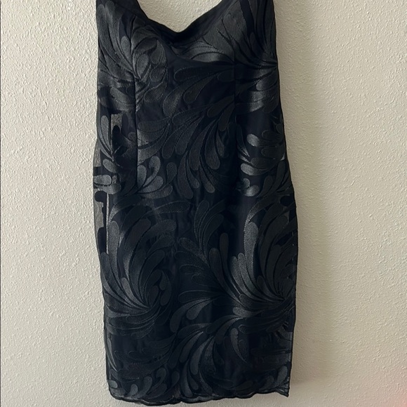 Bebe embroidered mesh tunic - Picture 9 of 12